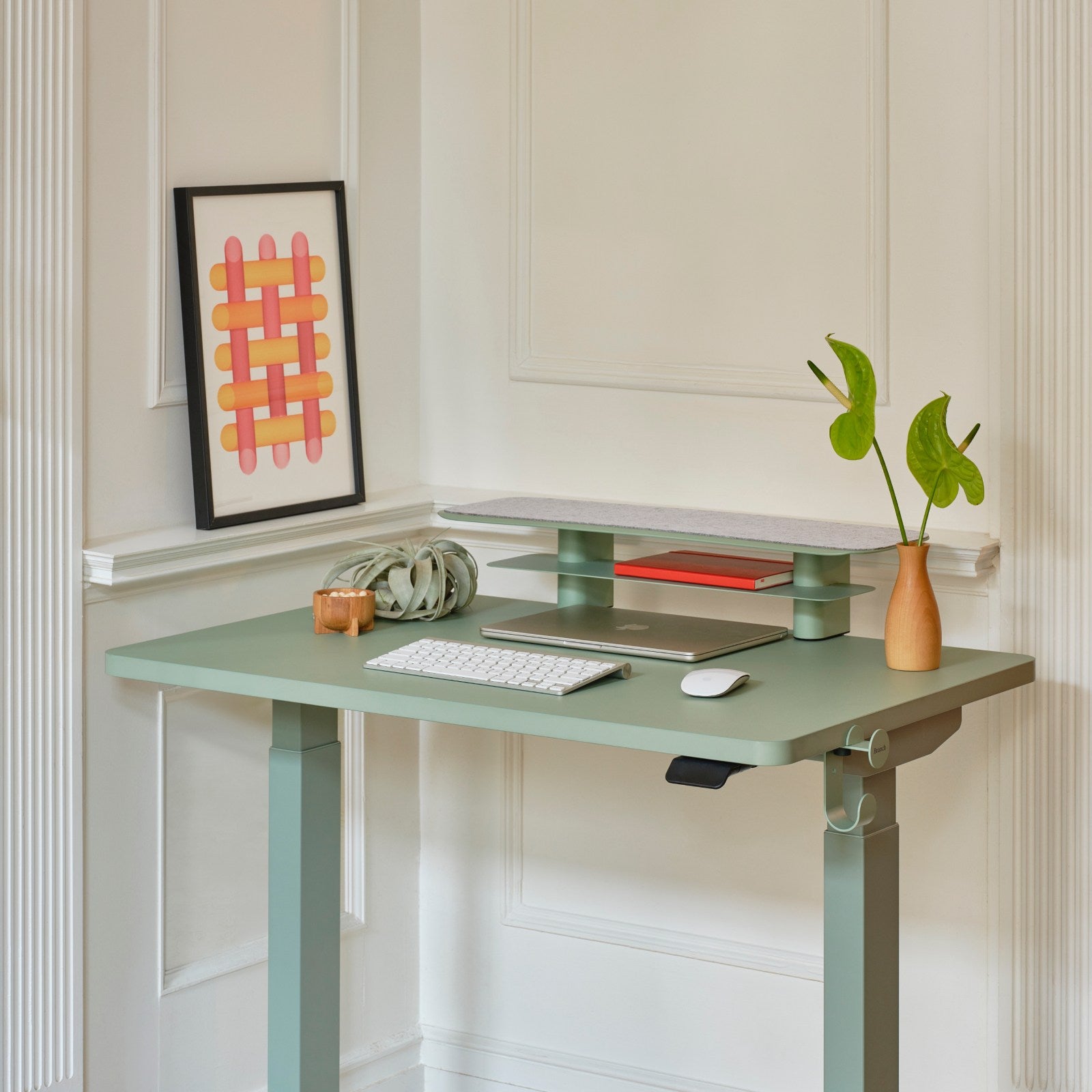 Color:Sage; Stand Size:Small;