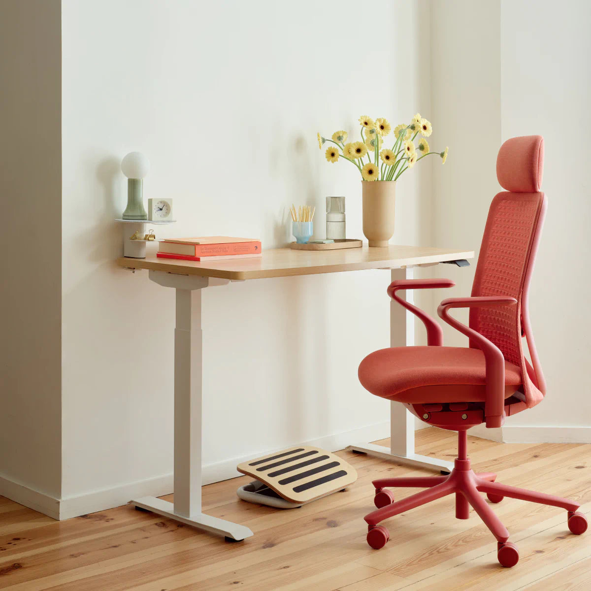 Color:Coral;